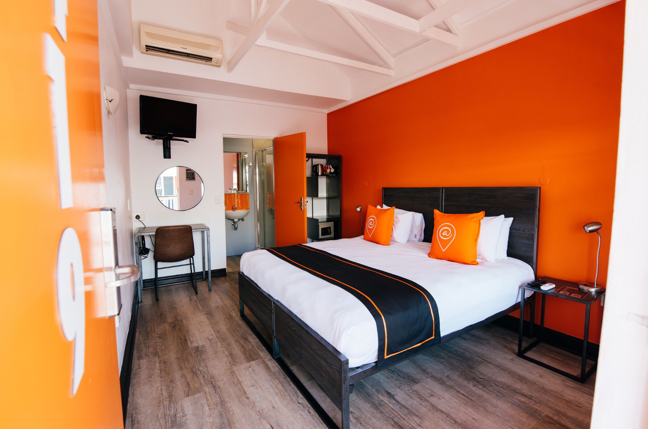 Photo - Never at Home Green Point