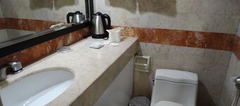 Ralph Anthony Suites