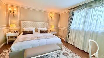 Presidential Suite | Premium bedding, minibar, in-room safe, soundproofing