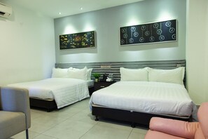 Premium bedding, minibar, in-room safe, desk - M Design Hotel at Shamelin Perkasa (Kuala Lumpur)