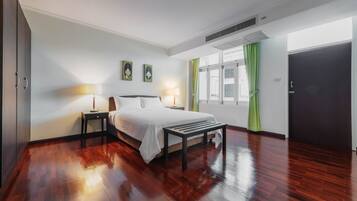 1 habitación, escritorio, tabla de planchar con plancha y wifi gratis