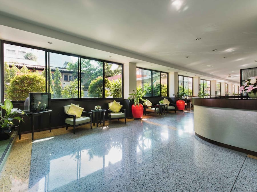 Área de estar no saguão