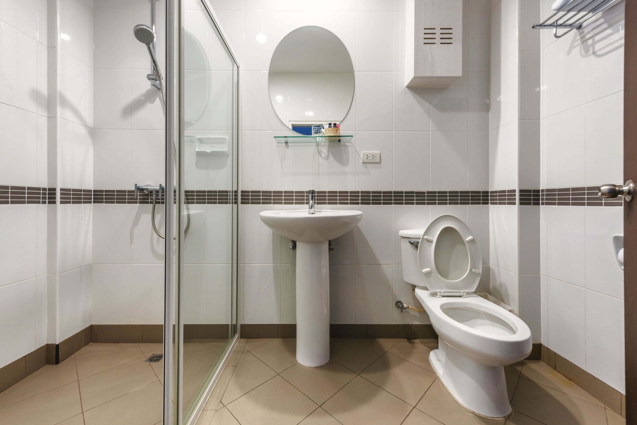 shower, free toiletries, hair dryer, slippers