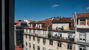 Studio, Kitchenette | City view