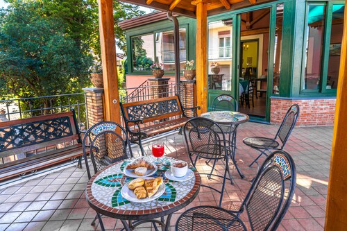 Alhambra B&B Guest House di Charme