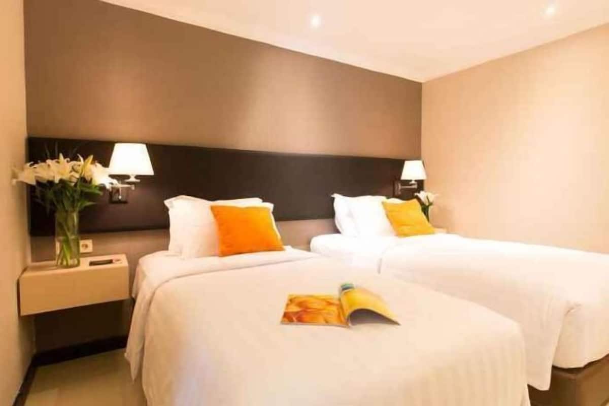 1 bedroom, premium bedding, minibar, in-room safe