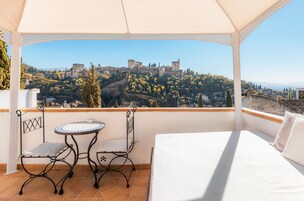 Panoramic Double Room, Private Bathroom (Alhambra, Private Terrace) | Terrace/patio
