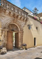 Facciata della struttura