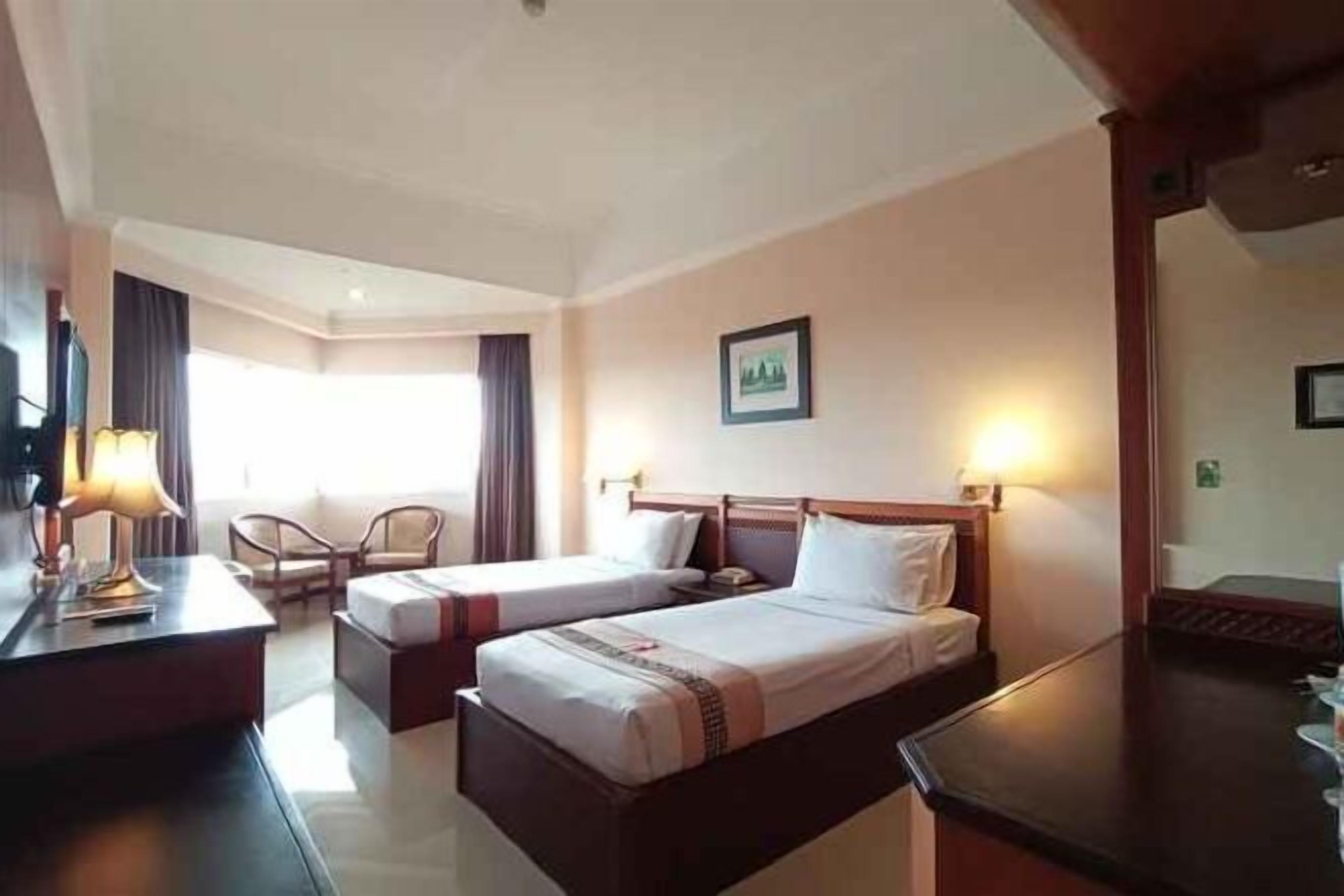 Free WiFi, bed sheets