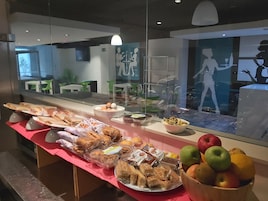 Daily buffet breakfast (EUR 8.00 per person)