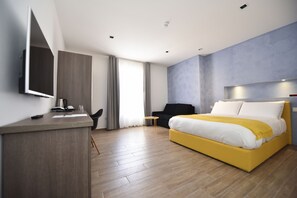 Kamar Comfort (Twin Beds x2 Available on Request) | Minibar, brankas, dan didekorasi berbeda-beda