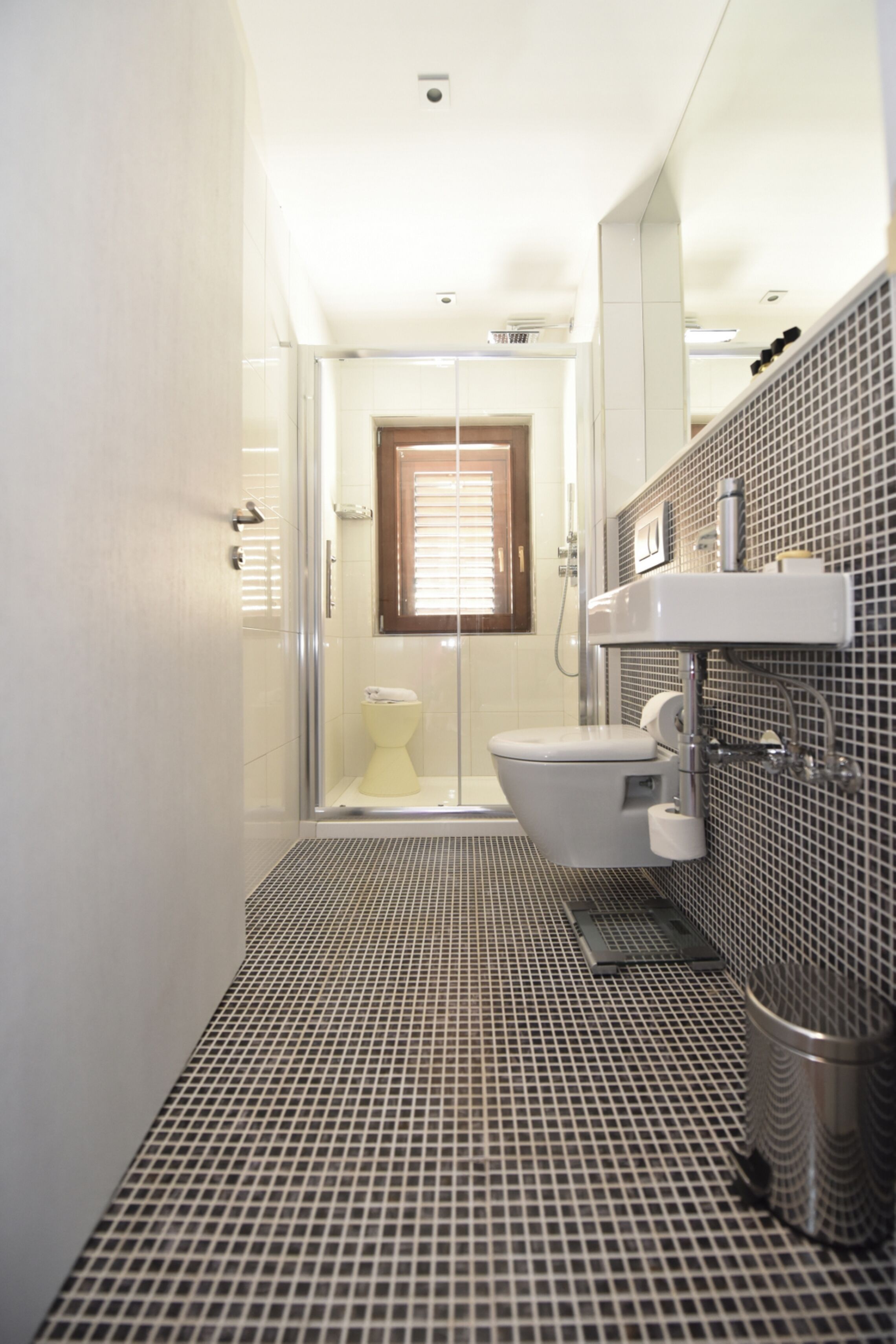 deluxe duplex (suite) | bathroom | designer toiletries, hair dryer, towels, soap