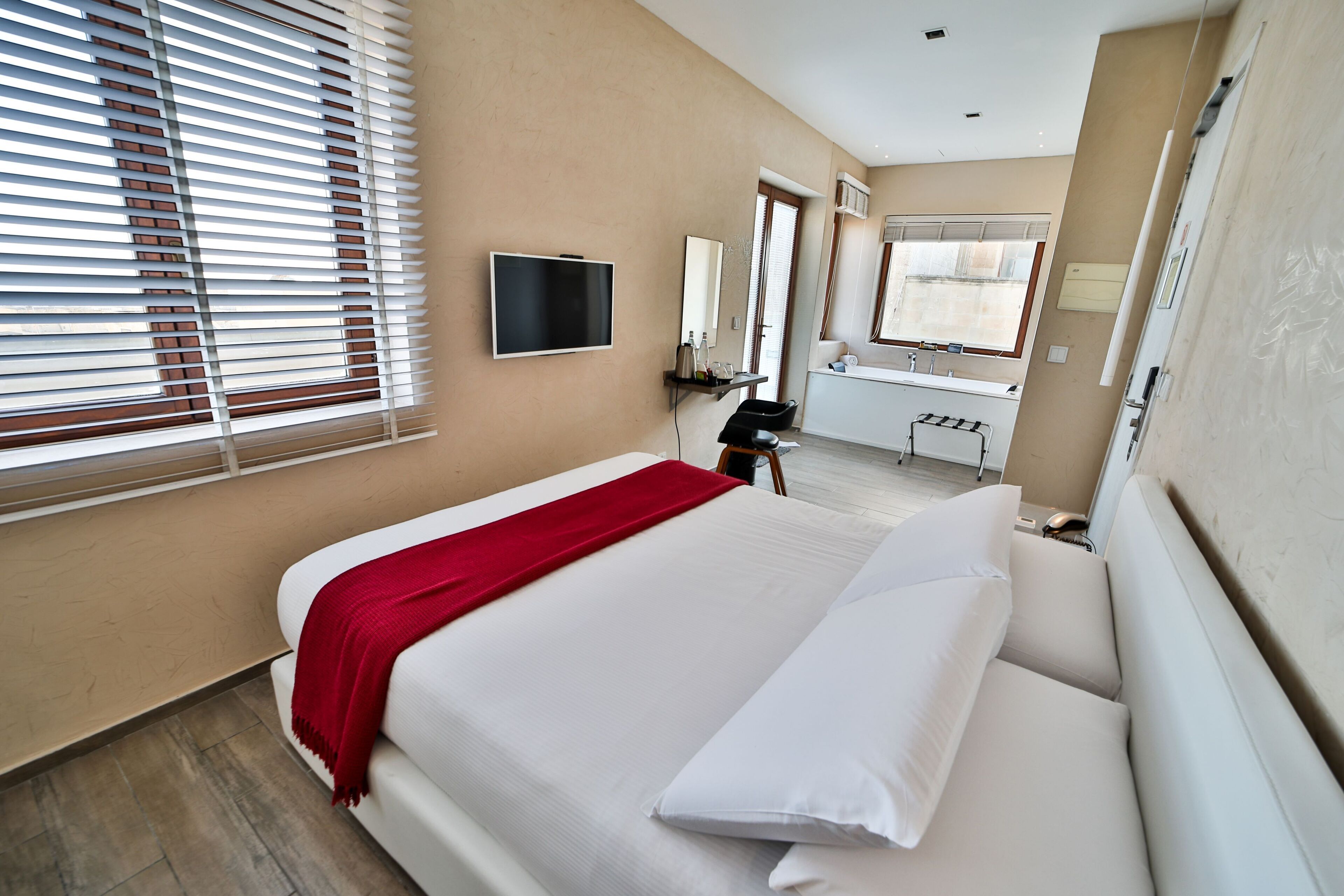 superior double room, hot tub (indoor) | 1 bedroom, minibar, in-room safe, individually decorated