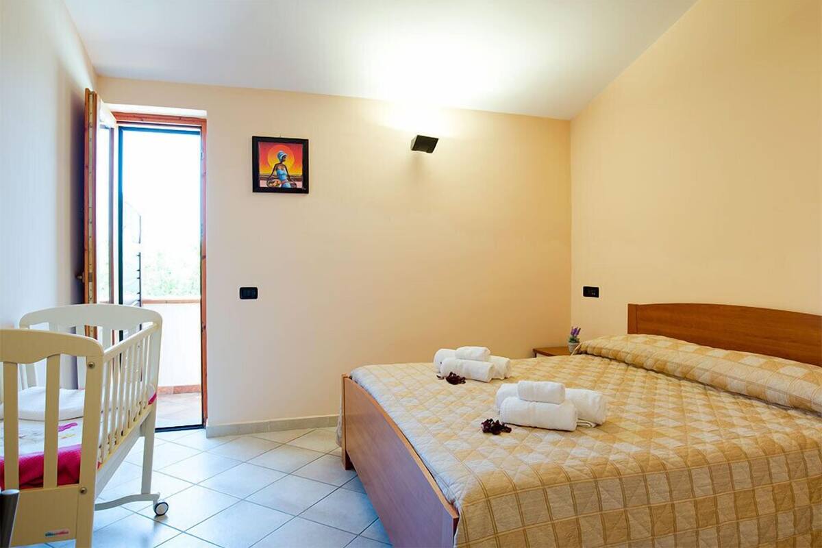 Double Room | Frette Italian sheets, premium bedding, minibar, in-room safe