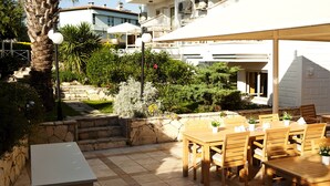 2 Restaurants; Frühstück, Mittagessen und Abendessen werden serviert