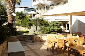 2 restaurants servant le petit déjeuner