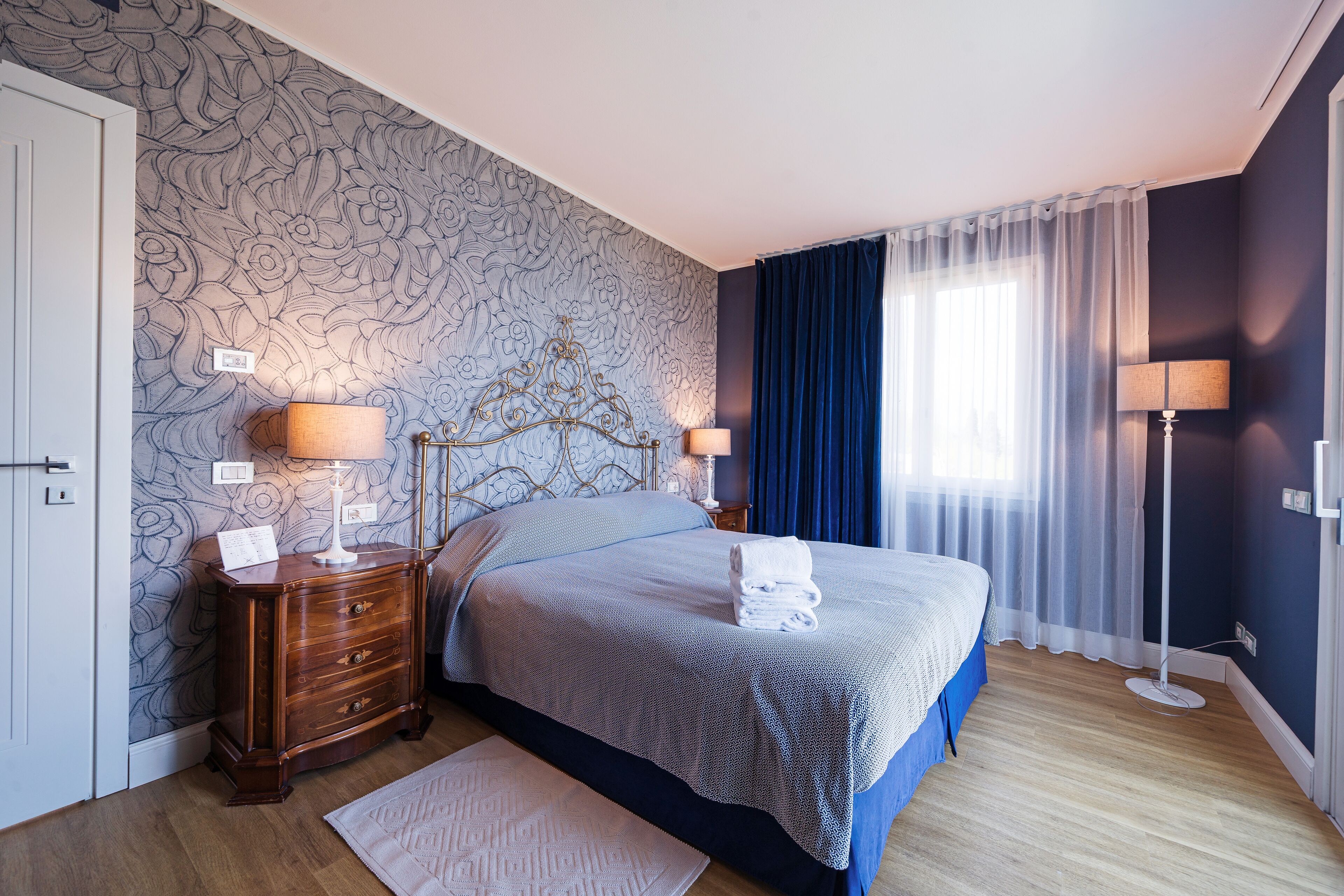 Junior Suite, Lake View | Down duvets, minibar, in-room safe, desk