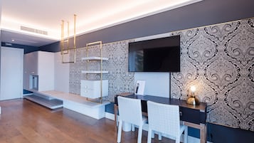 Couette en duvet d'oie, minibar, coffres-forts dans les chambres, bureau