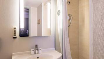 Shower, towels