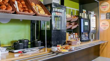 Tägliches Frühstücksbuffet gegen Gebühr