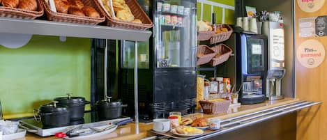 Tägliches Frühstücksbuffet gegen Gebühr