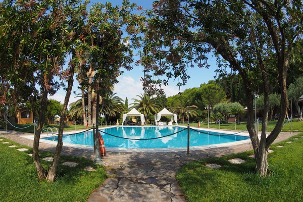 Seasonal outdoor pool