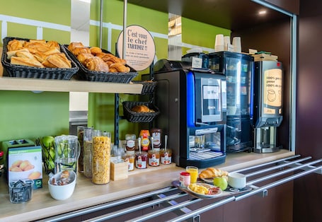 Daily buffet breakfast for a fee. B&B HOTEL Strasbourg Nord Artisans
