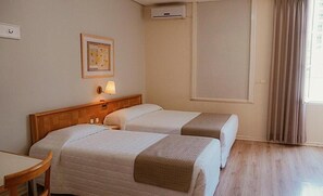 迷你吧、客房內保險箱、書桌、免費搖籃/嬰兒床