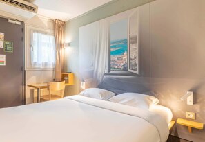 Egyptian cotton sheets, premium bedding, pillowtop beds - B&B HOTEL Toulon La Seyne-sur-Mer (La Seyne-sur-Mer)
