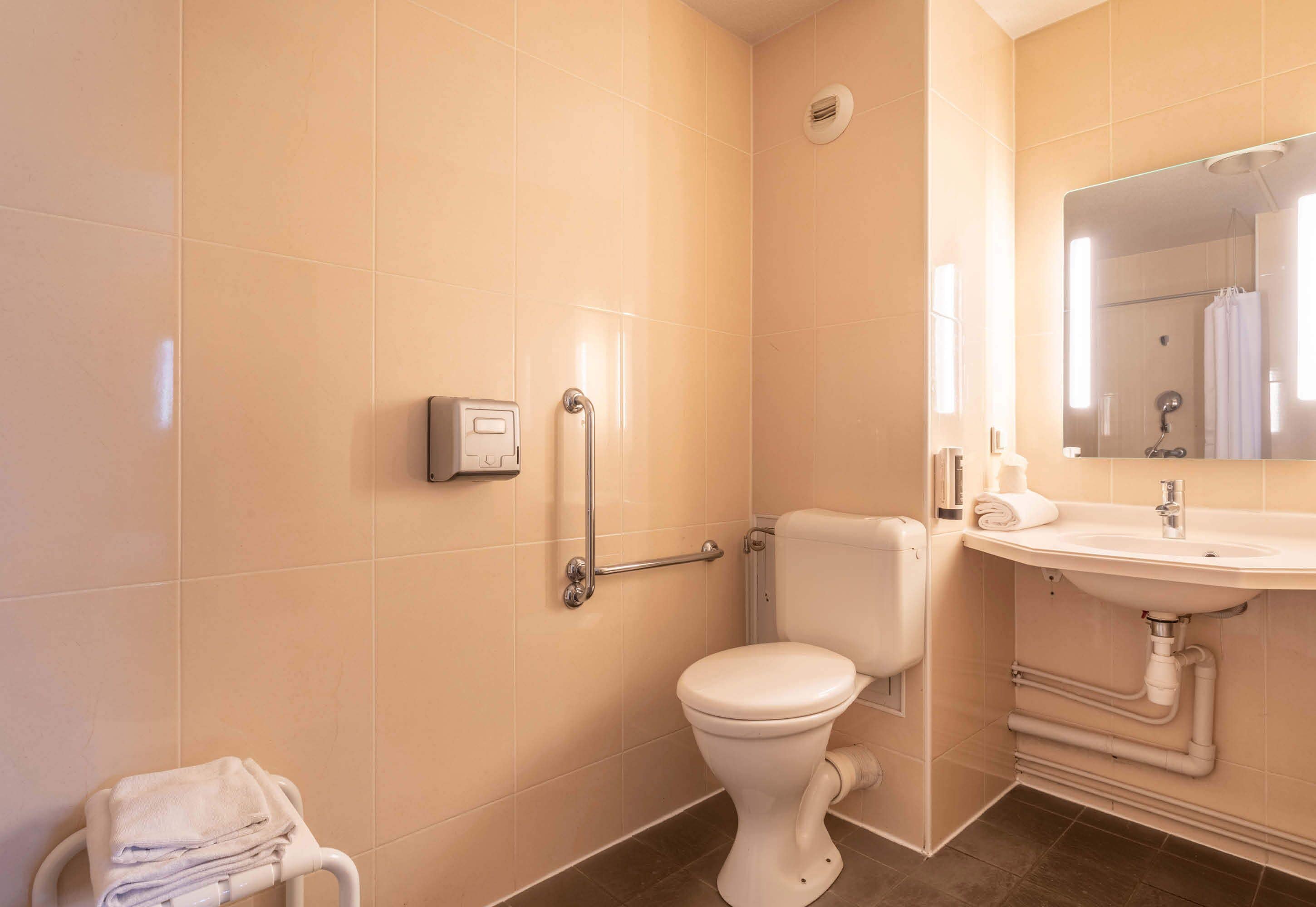 Photo - B&B HOTEL Toulon La Seyne sur Mer