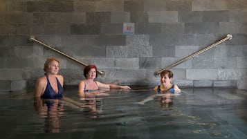 Sauna, hot tub, steam room, Turkish bath, body treatments, hydrotherapy
