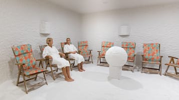Sauna, poreallas, höyrysauna, turkkilainen sauna, vartalohoitoja