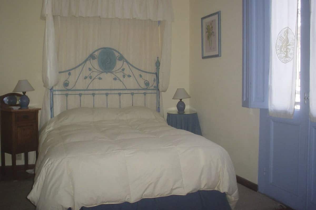 In-room safe, rollaway beds, free WiFi