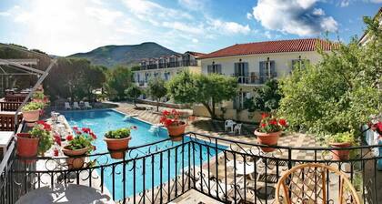 Theofilos Classic Hotel