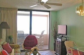 1 Bedroom, 1 Bath Jetty View, 320A | Living area | Plasma TV - Jetty East Condominiums (Destin)