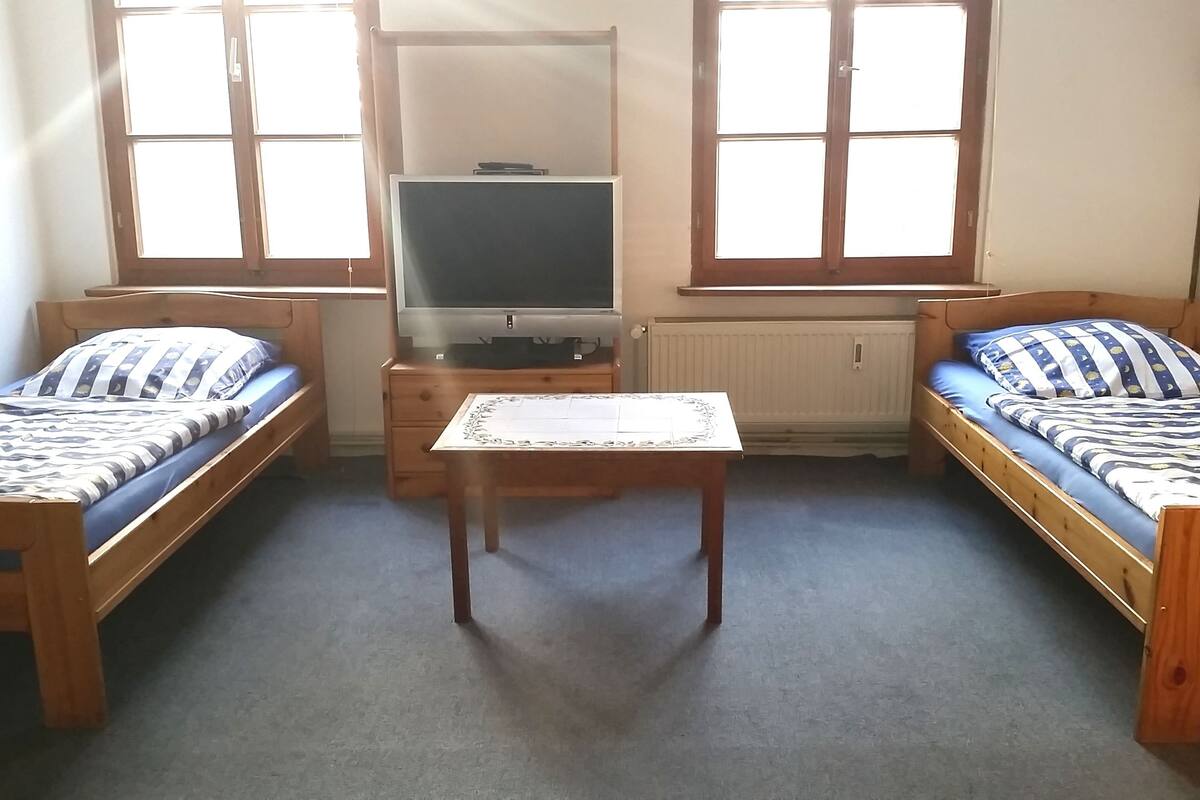 Lägenhet - 2 sovrum (Sued-Appartement) | Skrivbord, strykjärn/strykbräda, gratis wi-fi och sängkläder