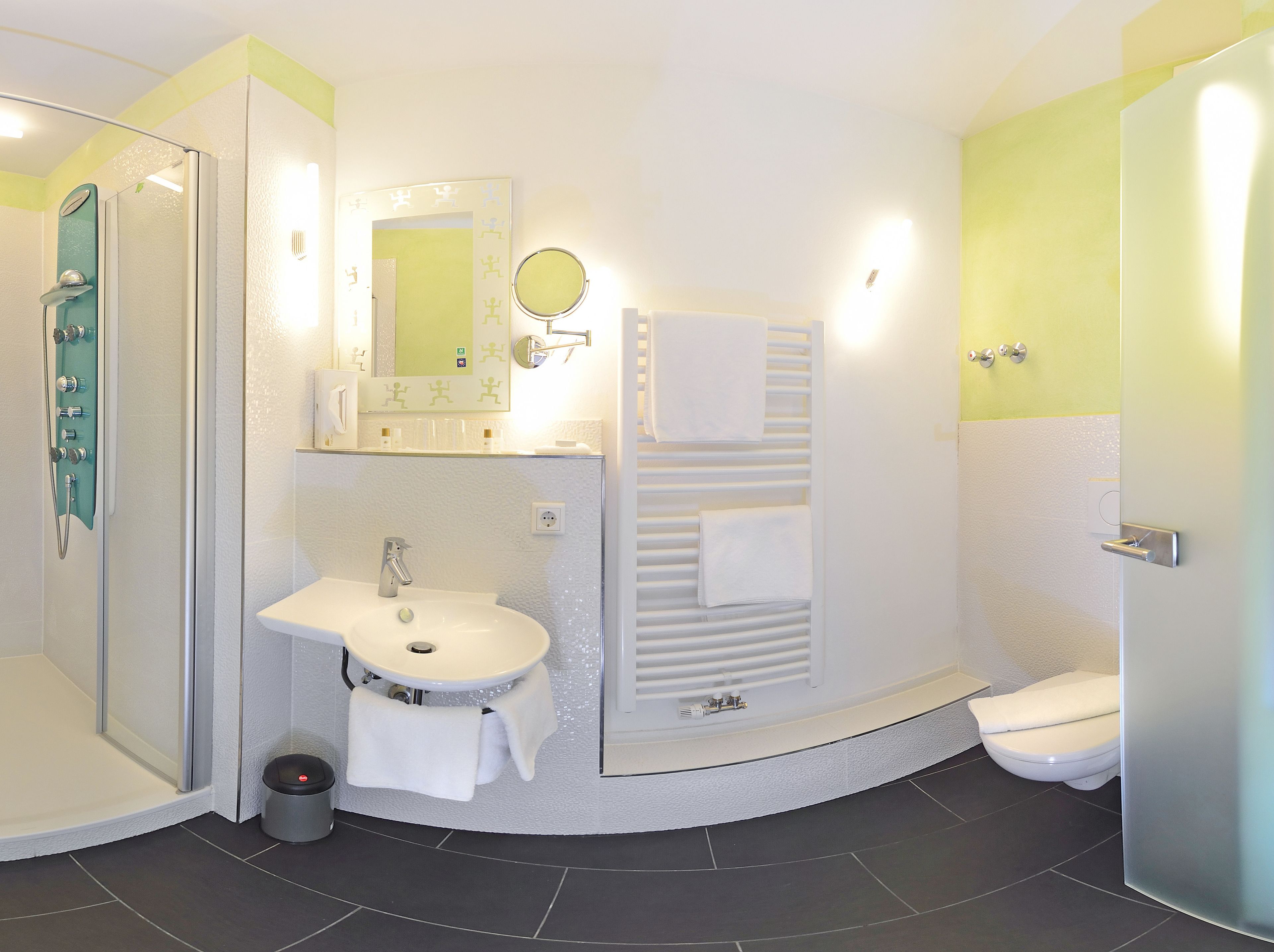 comfort double room, 1 king bed, mountain view | bathroom | free toiletries, hair dryer, towels