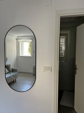 Estúdio standard | Sala de estar | Smart TV