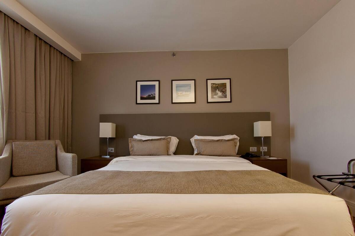 Minibar, in-room safe, desk, blackout drapes