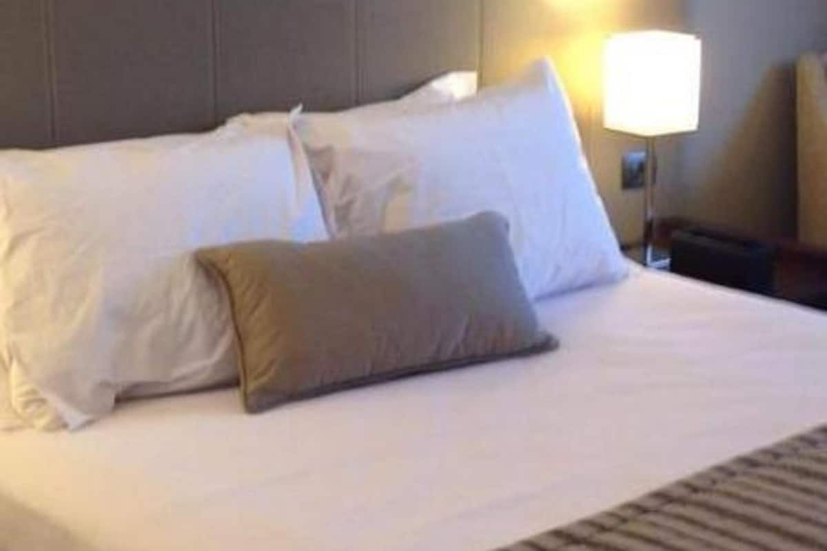 Minibar, in-room safe, desk, blackout drapes