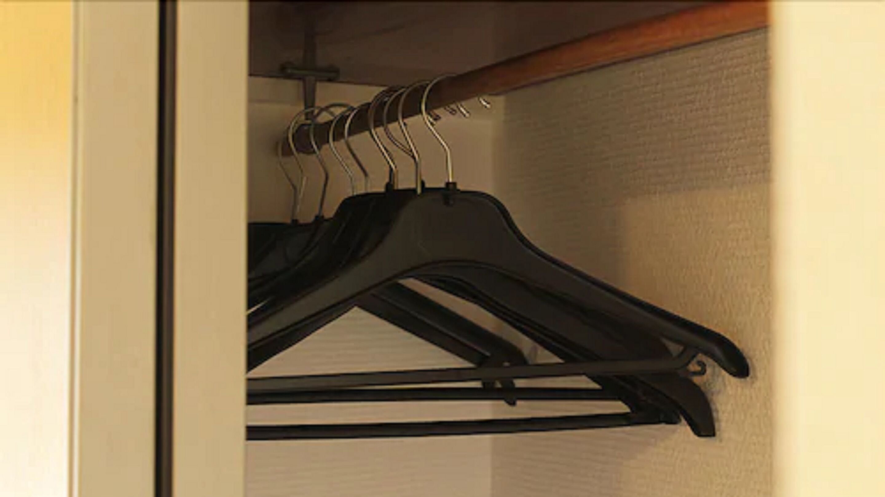 Triple Room 3 Single Beds. 3 people Max | Room amenity