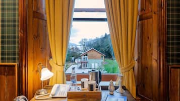 Double Guest Room Plus | 1 soveværelse, premium-sengetøj, dundyner, pengeskab på værelset