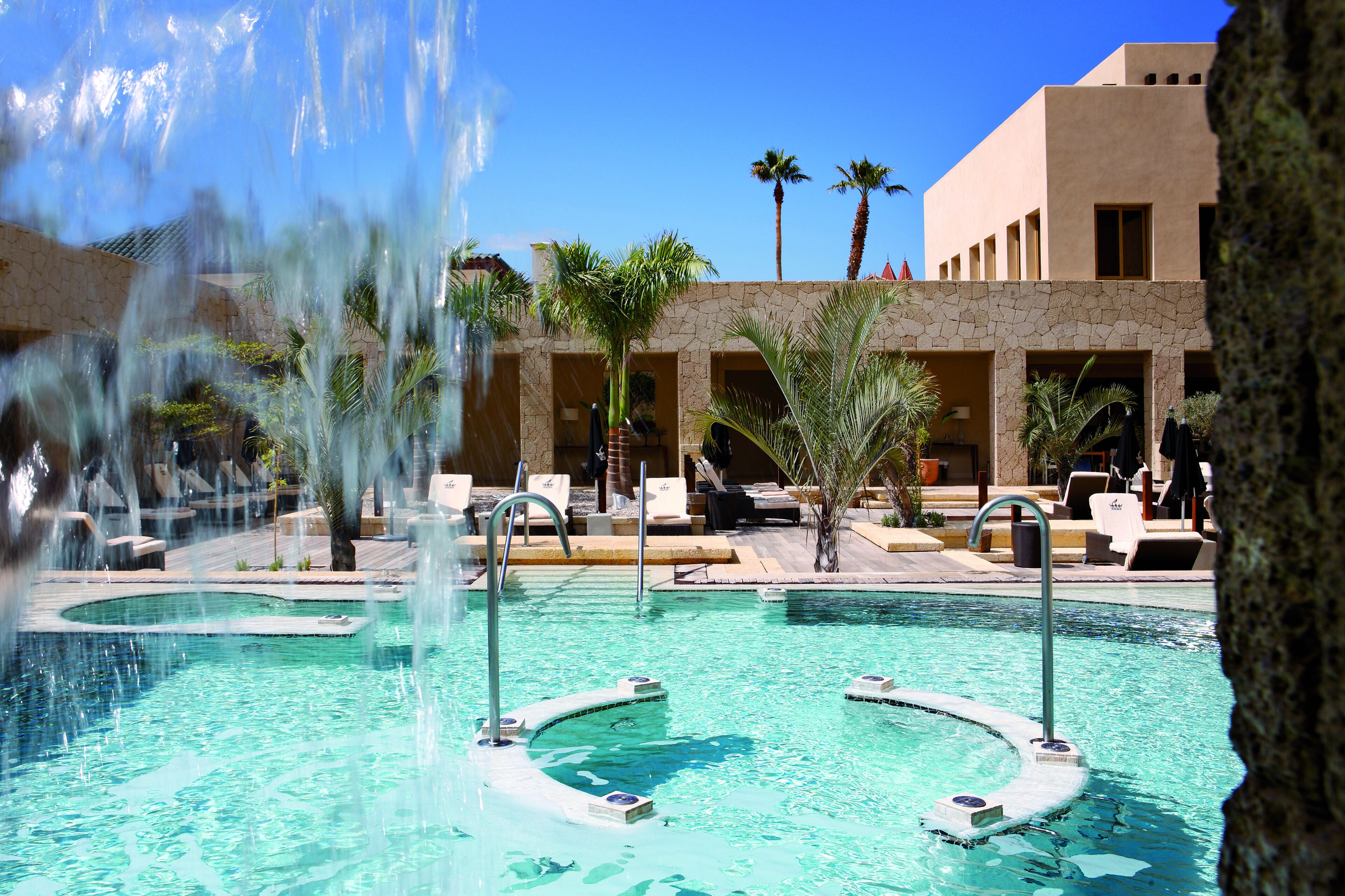 Sauna, hot tub, steam room, Turkish bath, body treatments, hydrotherapy