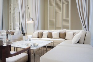 Sala de estar en el lobby