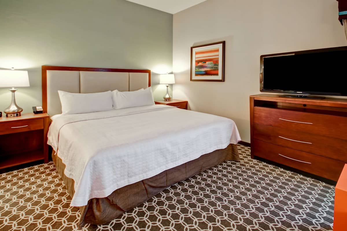 In-room safe, desk, blackout drapes, WiFi (free)
