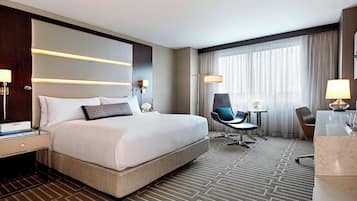 1 bedroom, premium bedding, in-room safe, desk