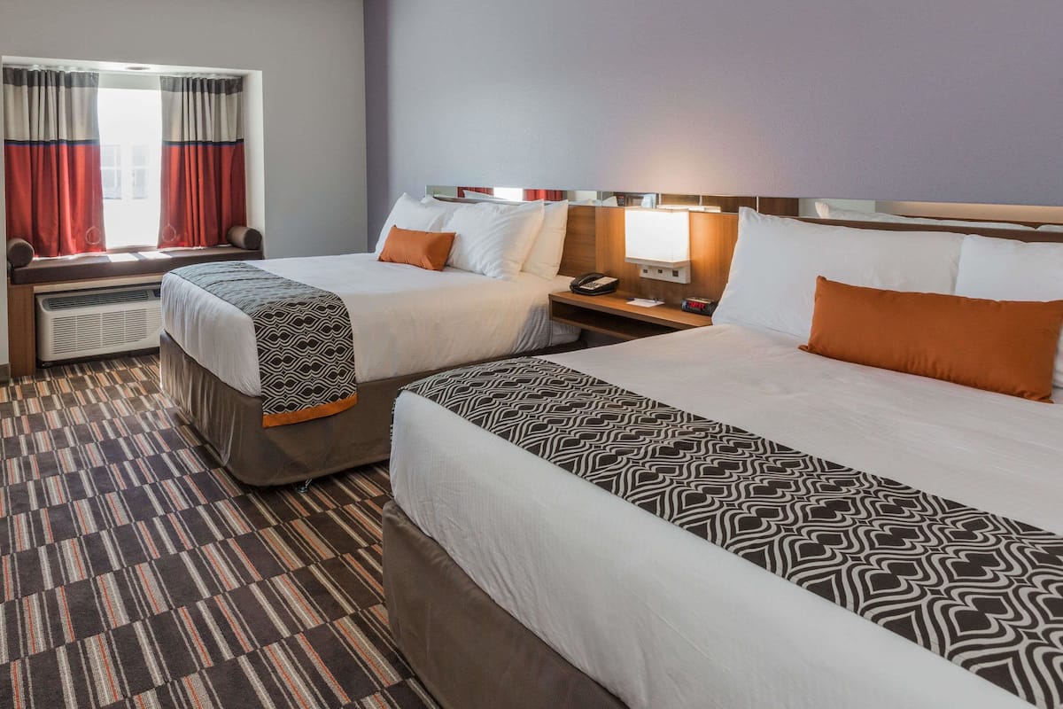 in-room safe, desk, laptop workspace, blackout curtains