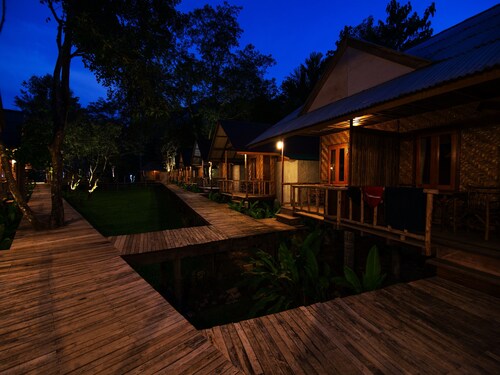 Khao Sok Cabana Resort