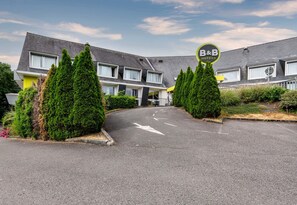 Front of property - B&B HOTEL Quimper Sud (Quimper)