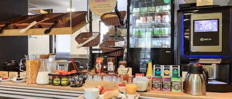 Daily buffet breakfast for a fee